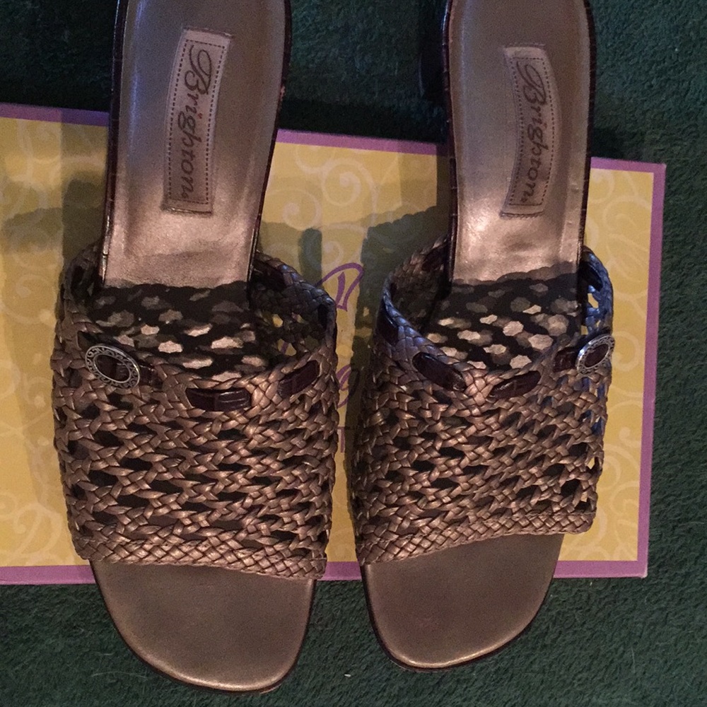 Brighton “Tiffany” Platinum Leather Sandals 9M